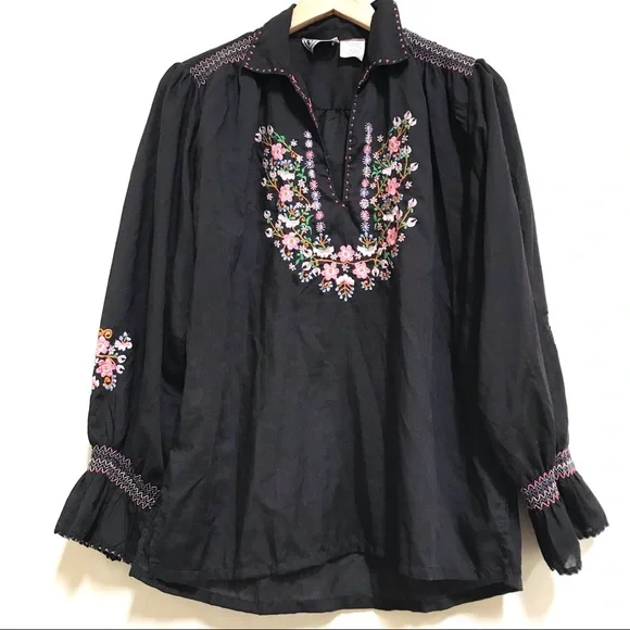 Vintage Boho Embroidered Blouse Sm/Med) - Picture 3 of 7